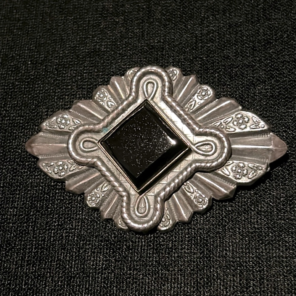 Silver & Onyx Brooch Pin